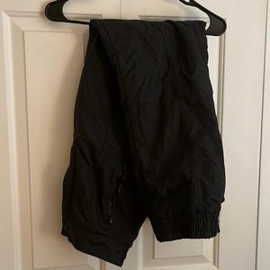 Women’s snow pants